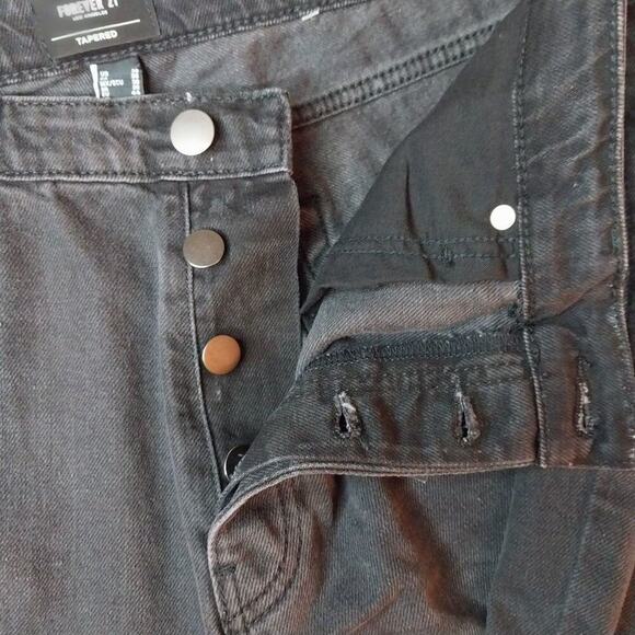 Forever 21 Mens NWT Jeans Size 36 Black Button Fly Distressed Casual - Picture 5 of 13